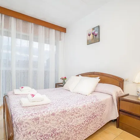 Basic Confort Poeta Marquina 2do 2027 Appartement *
