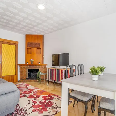Basic Confort Poeta Marquina 2do 2027 Appartement *